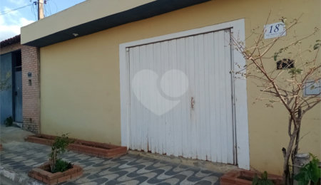 Casa à venda com 3 quartos em Jardim Nova Era, Itapetininga, SP