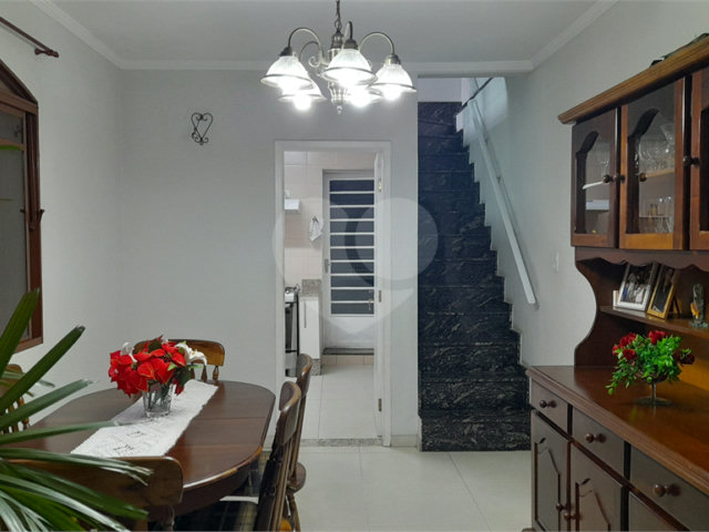 Sobrado à venda com 3 quartos, sendo 2 suítes,  em Santana, São Paulo, SP