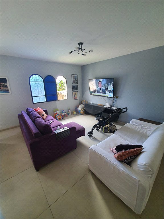 Chácara à venda ou para alugar com 3 quartos em Vila Marcelo, São Paulo, SP