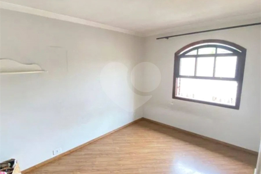 Sobrado à venda com 2 quartos, sendo 1 suíte,  em Jardim Regina, São Paulo, SP