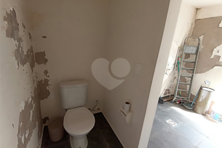 Casa para alugar com 4 quartos, sendo 1 suíte, no Centro, Itapetininga, SP