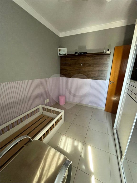 Casa à venda com 3 quartos, sendo 1 suíte,  no condomínio Vivere, Cuiabá - MT
