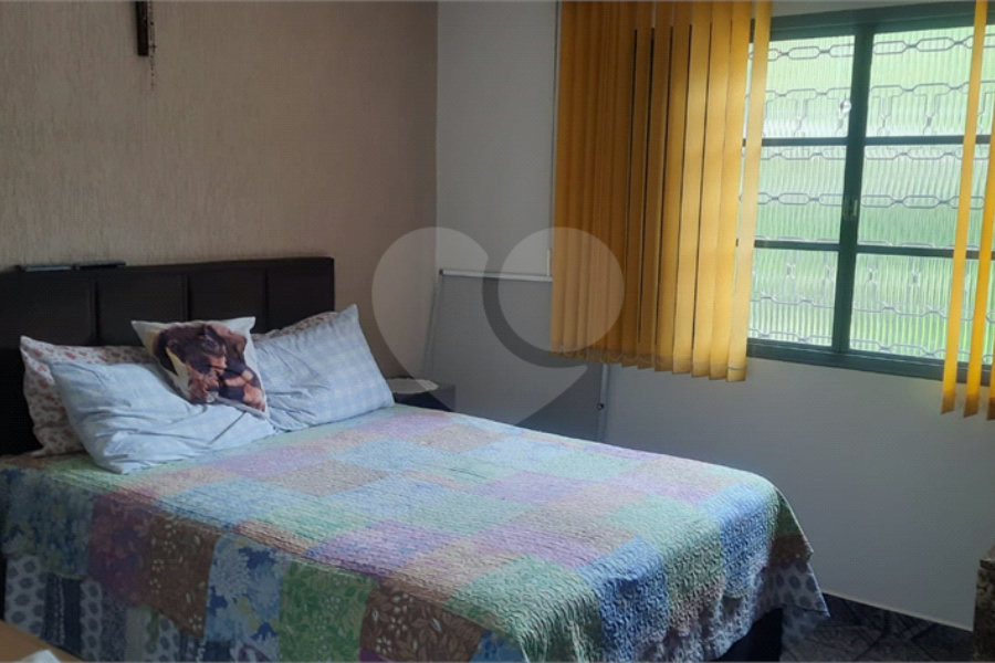 Sobrado à venda com 3 quartos em Jaraguá, São Paulo, SP