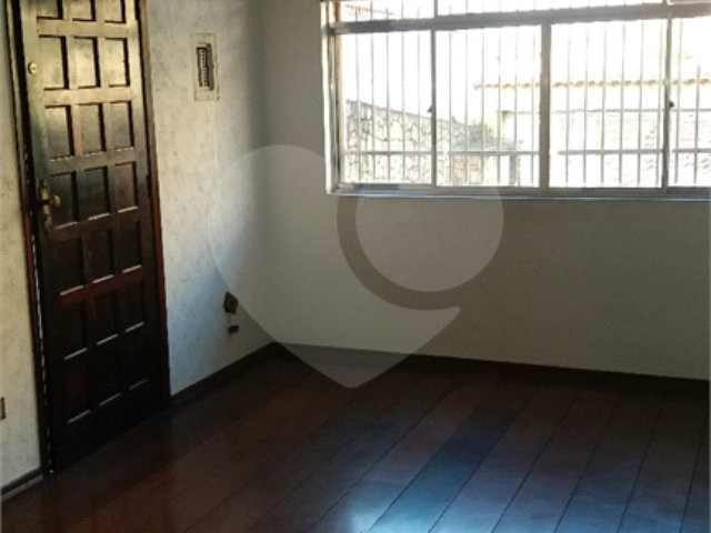 Sobrado à venda com 3 quartos, sendo 1 suíte,  em Tremembé, São Paulo, SP