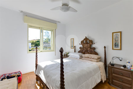 Casa de Vila à venda com 4 quartos, sendo 1 suíte, em Alto da Boa Vista, São Paulo, SP