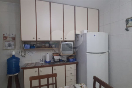 Sobrado à venda com 5 quartos em Vila Cunha Bueno, São Paulo, SP