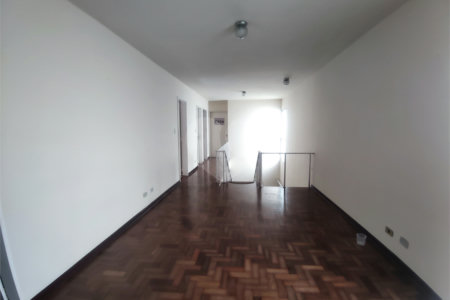 Sobrado à venda com 4 quartos, sendo 2 suítes, em Chácara Monte Alegre, São Paulo, SP