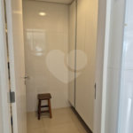 Casa para alugar com 5 quartos, sendo 4 suítes, no condomínio Colinas Japore, São Paulo - SP