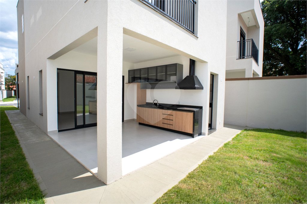 Casa à venda com 3 suítes em Vila Santista, Atibaia, SP