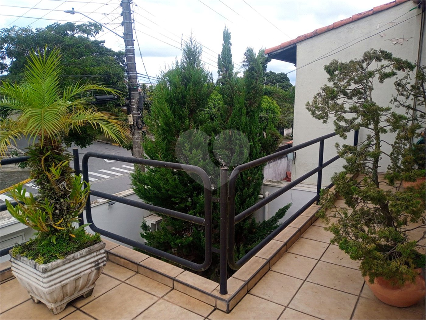Sobrado à venda com 3 quartos, sendo 1 suíte, no Centro, Biritiba-mirim, SP