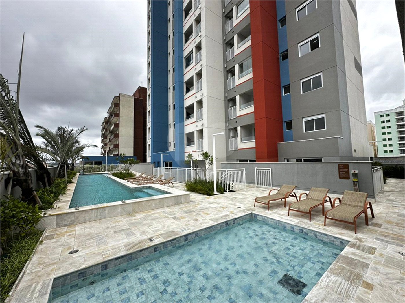 Apartamento para alugar com 1 suíte em Jardim Santa Helena, Suzano, SP