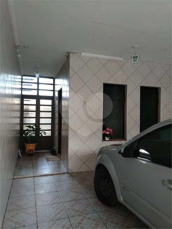 Sobrado à venda com 3 quartos, sendo 1 suíte, em Chora Menino, São Paulo, SP