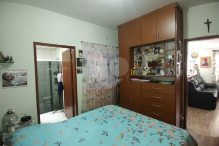 Casa à venda com 3 suítes no condomínio Morada das Hortênsias, São Paulo - SP