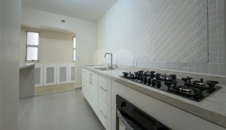 Apartamento à venda com 3 quartos, sendo 1 suíte,  em Planalto Paulista, São Paulo, SP