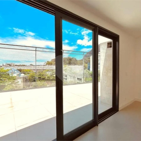 Cobertura à venda com 3 quartos, sendo 1 suíte,  em Gávea, Rio de Janeiro, RJ