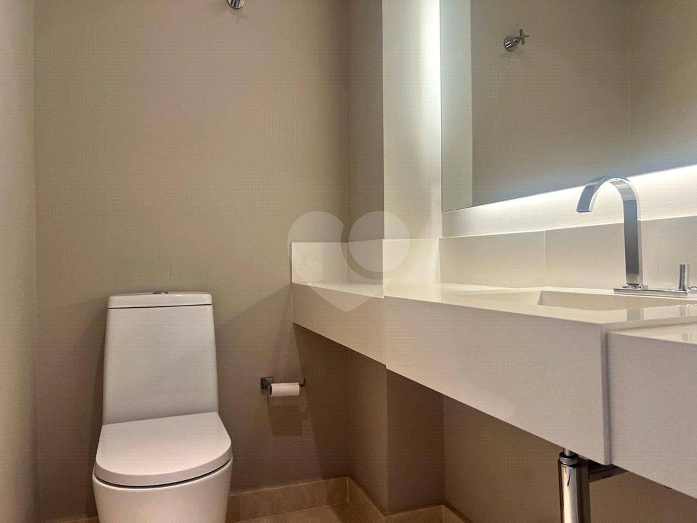 Apartamento à venda com 4 suítes em Indianópolis, São Paulo, SP