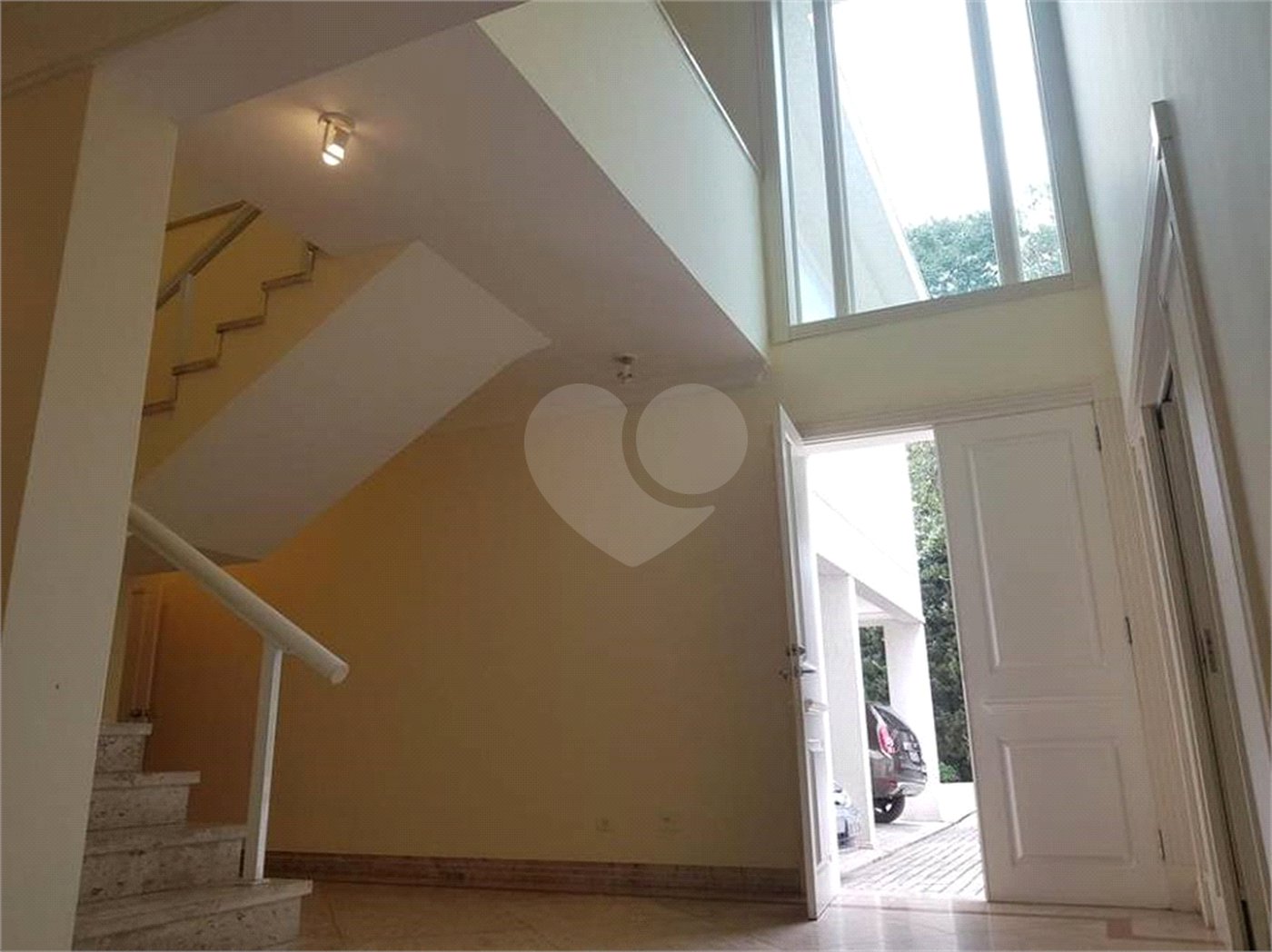 Casa à venda com 4 suítes no condomínio Vilaretto, São Paulo - SP