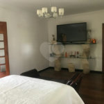Sobrado à venda ou para alugar com 4 suítes em Serra da Cantareira, Mairiporã, SP
