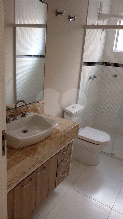 Casa à venda com 3 suítes no condomínio Picollo, Louveira - SP