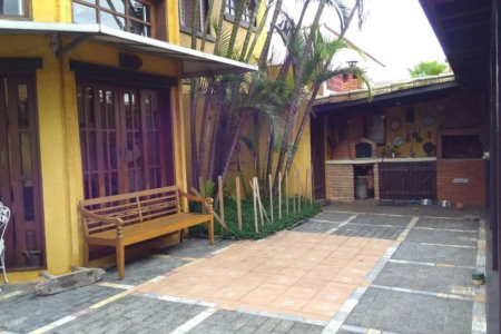 Casa à venda ou para alugar com 4 quartos, sendo 3 suítes, em Lapa, São Paulo, SP