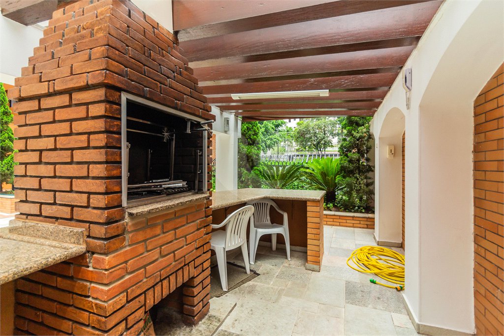 Apartamento à venda com 4 quartos, sendo 3 suítes, em Alto da Lapa, São Paulo, SP