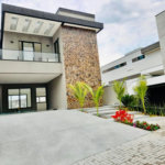 Casa à venda com 4 quartos, sendo 2 suítes,  no condomínio Aruã Brisas Ii, Mogi das Cruzes - SP