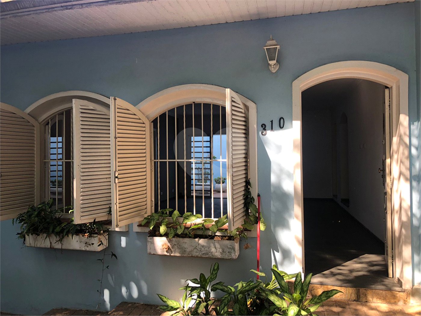 Casa Térrea à venda com 4 quartos, sendo 2 suítes, em Jardim das Bandeiras, São Paulo, SP