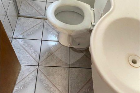 Apartamento para alugar com 2 quartos em Jardim Adriane, Itaquaquecetuba, SP