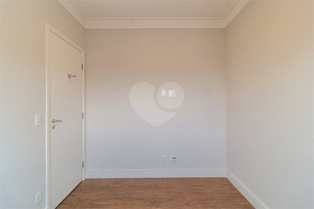 Apartamento à venda com 3 quartos, sendo 1 suíte,  em Chácara Santo Antônio, São Paulo, SP