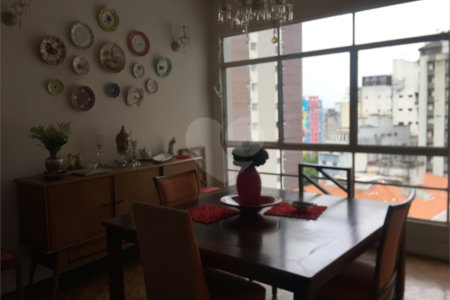 Apartamento à venda com 3 quartos, sendo 1 suíte, em Santa Cecília, São Paulo, SP