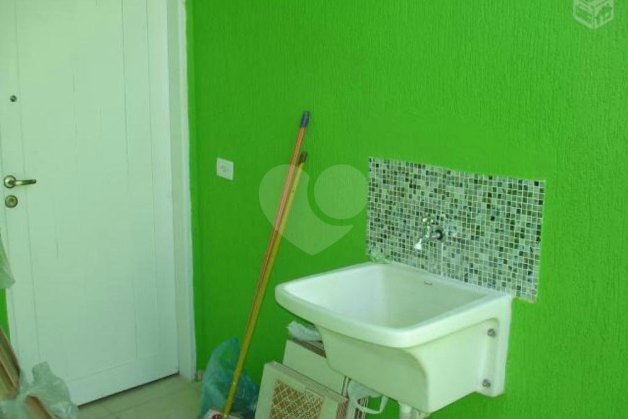 Casa à venda com 2 quartos no condomínio Travessa Roberto Rocha Mendes,65, São Paulo - SP