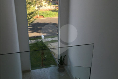 Casa à venda com 3 suítes no condomínio Lago da Serra, Araçoiaba da Serra - SP