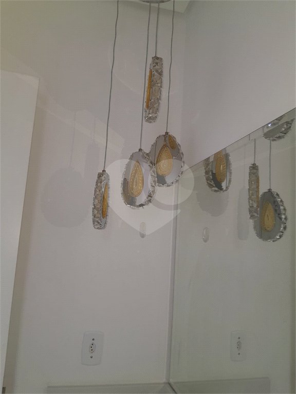 Casa à venda com 3 suítes em Moinho Velho, Cotia, SP
