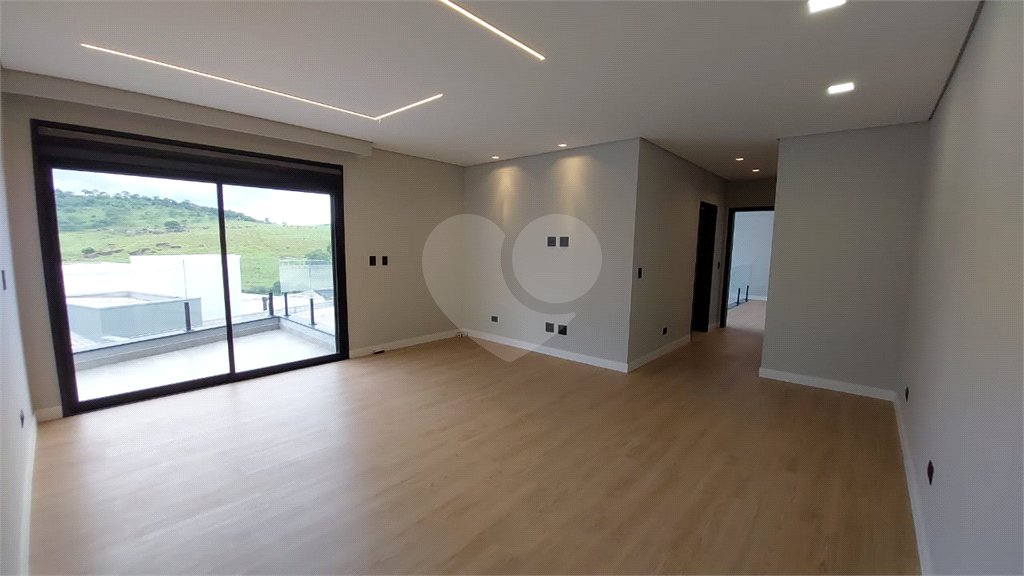 Casa à venda com 5 suítes no condomínio Figueira Garden, Atibaia - SP