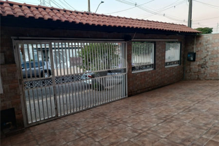 Sobrado à venda com 3 quartos, sendo 1 suíte, em Jardim Regina, Indaiatuba, SP
