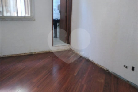 Sobrado à venda com 3 quartos em Santana, São Paulo, SP