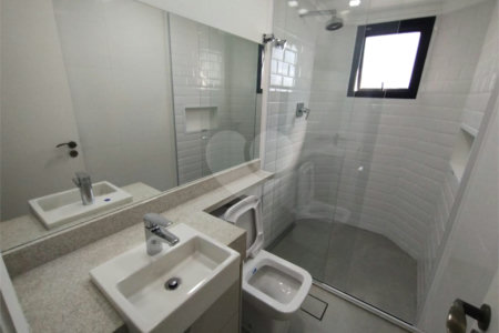 Apartamento à venda com 5 quartos, sendo 2 suítes, em Aclimação, São Paulo, SP