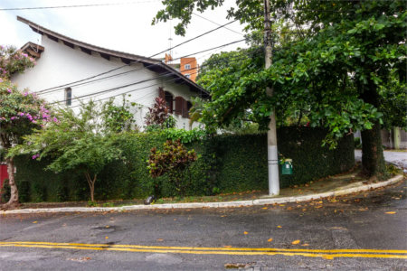 Casa à venda com 4 quartos, sendo 1 suíte,  em Jardim das Bandeiras, São Paulo, SP
