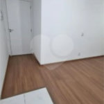 Apartamento à venda com 2 quartos em Vila Zat, São Paulo, SP