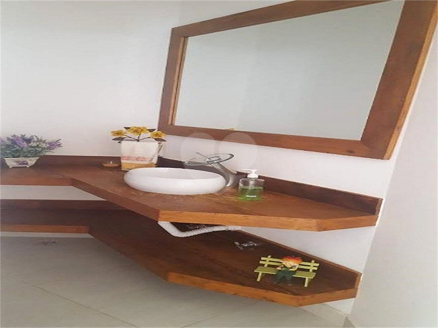 Casa à venda com 3 quartos, sendo 1 suíte, no condomínio Village Ipanema 1, Araçoiaba da Serra - SP