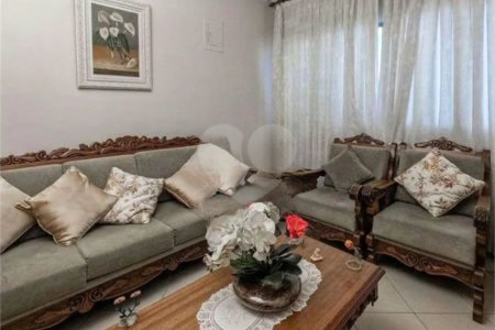 Casa à venda com 3 quartos em Jardim Marisa, São Paulo, SP