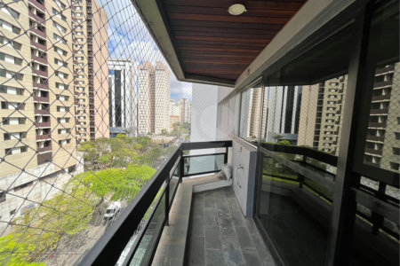 Apartamento à venda ou para alugar com 2 quartos, sendo 1 suíte,  em Itaim Bibi, São Paulo, SP
