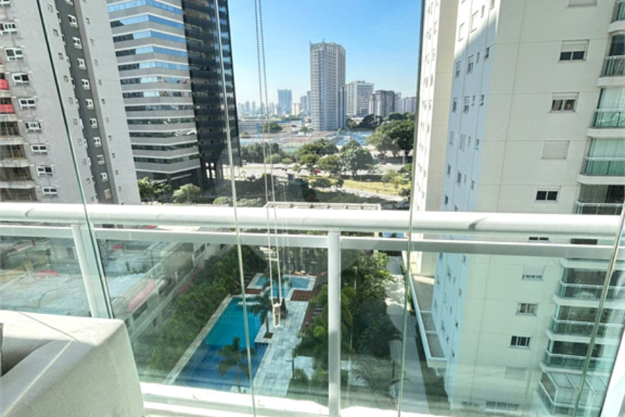 Apartamento à venda com 3 suítes em Barra Funda, São Paulo, SP