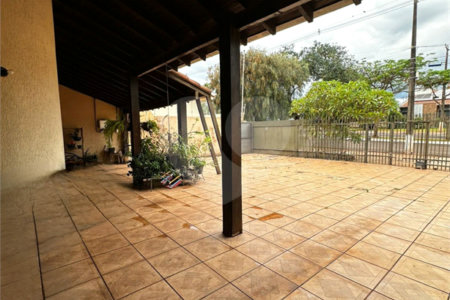 Casa à venda com 3 quartos, sendo 1 suíte, no Centro, Ponta Porã, MS