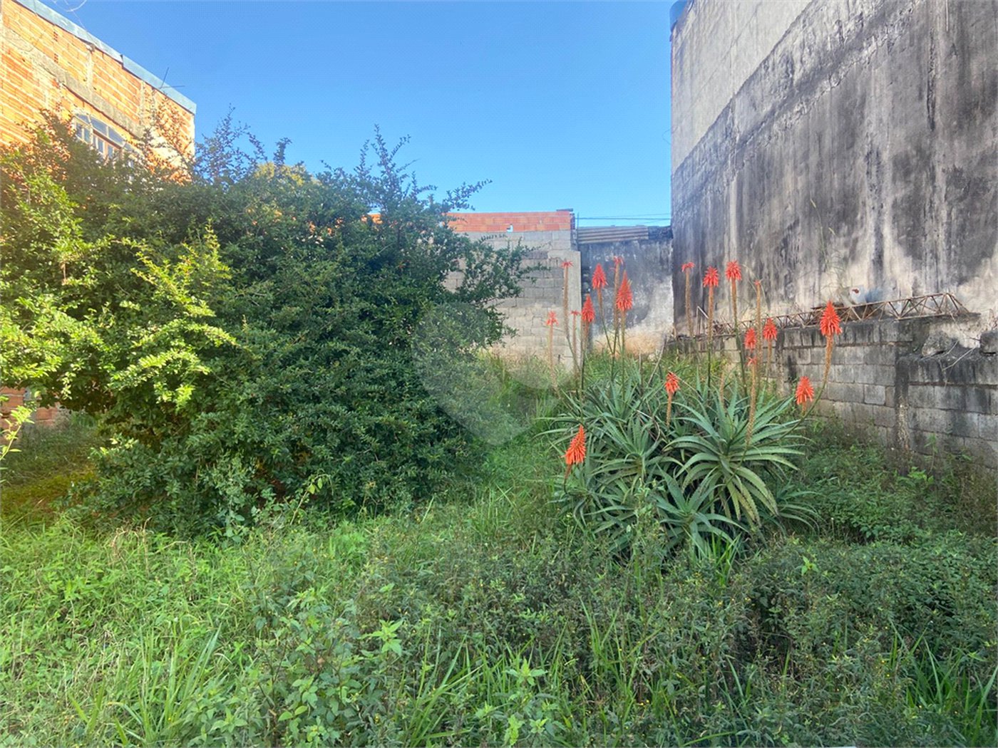Casa Térrea à venda com 2 quartos, sendo 1 suíte, em Jardim Fonte Áurea, Poá, SP