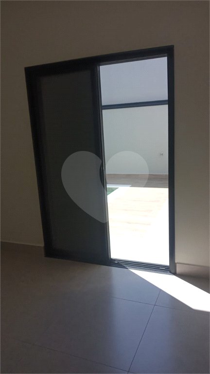 Casa à venda com 3 suítes no condomínio Jardim Residencial Dona Lucilla, Indaiatuba - SP