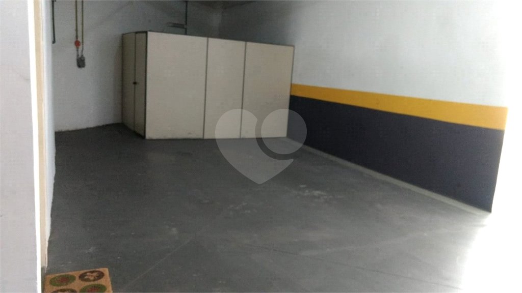 Casa à venda com 3 quartos, sendo 1 suíte, no condomínio Residencial Água Fria, São Paulo - SP