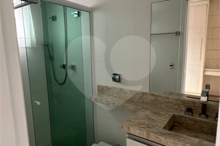 Casa à venda com 3 quartos, sendo 2 suítes, no condomínio Mirante do Horto, São Paulo - SP