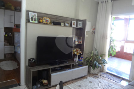 Casa à venda com 3 quartos, sendo 1 suíte, em Vila Medeiros, São Paulo, SP
