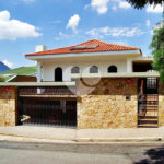 Casa Térrea à venda com 3 suítes em Palmas do Tremembé, São Paulo, SP